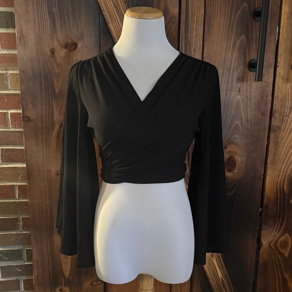 VICI Black Wrap Top